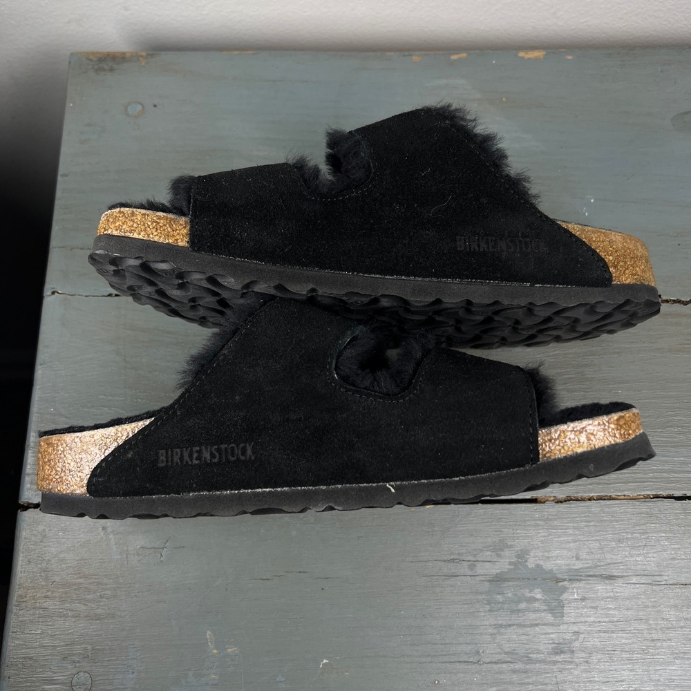 Birkenstock Arizona Shearling Black Suede Sandals Womens #38
Mens #5 Slide Shoes - Picture 10 of 14